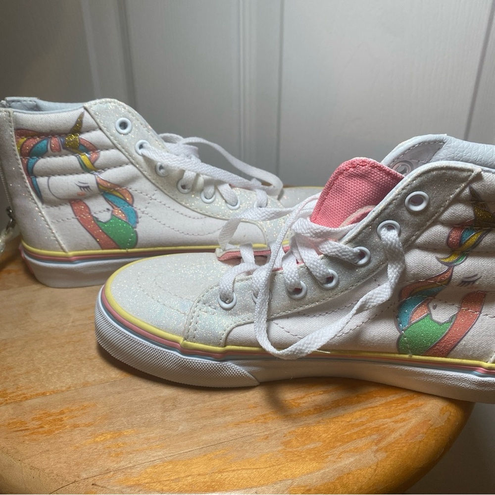 New kids girls Unicorn VANS- size 2.0